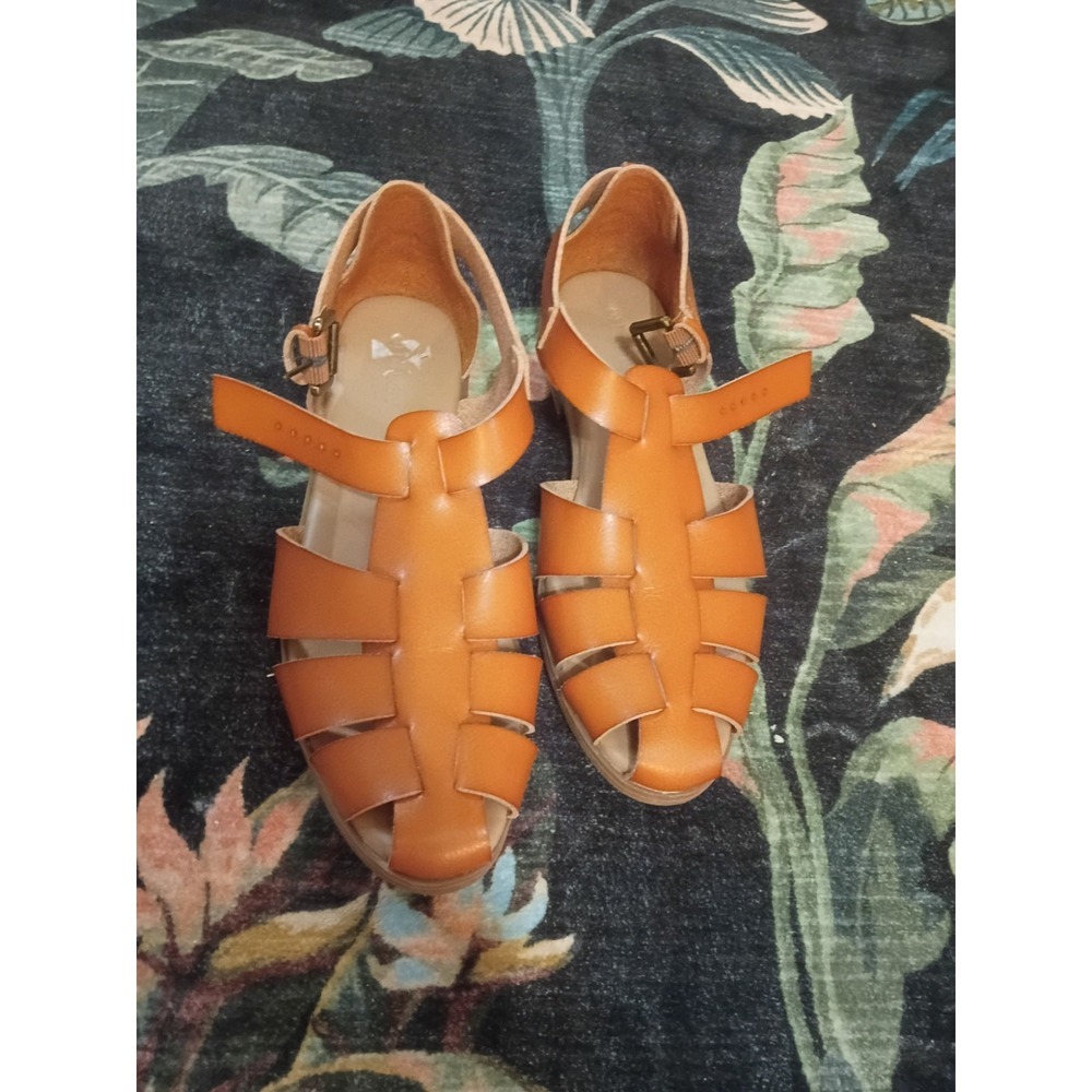 Fishermen Sandals Women's 8 Old Navy Brown Faux Leather